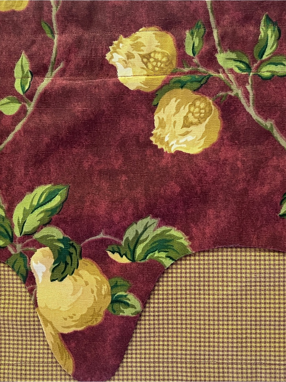 Window Valance (Waverly) - Picture 4 of 5